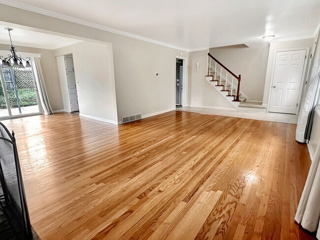 Foto del edificio - 2236 Elmwood Dr SE
