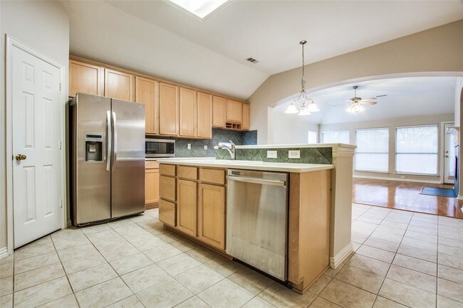 Building Photo - 3533 Sutters Way