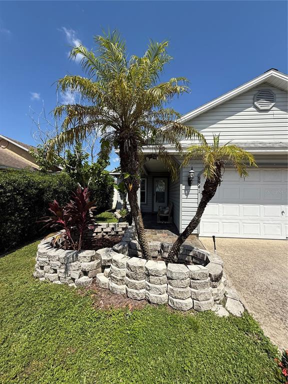 Foto del edificio - 9941 Red Clover Ave