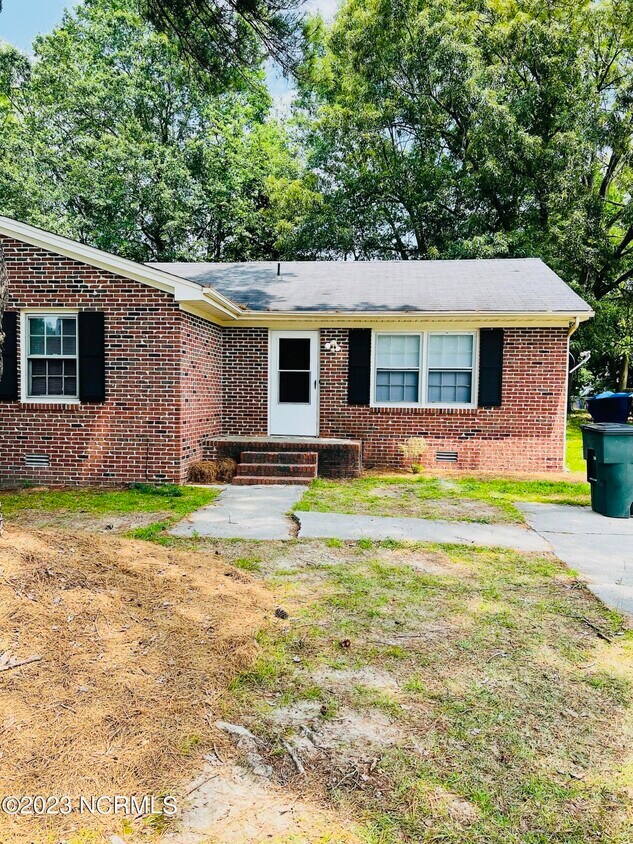 Primary Photo - 1105 Brownlea Dr