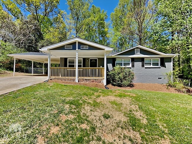 Building Photo - 2245 Chestnut Log Loop