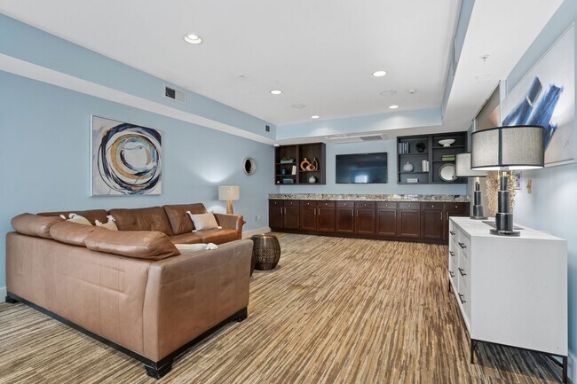 Foto del edificio - Greylyn Estates