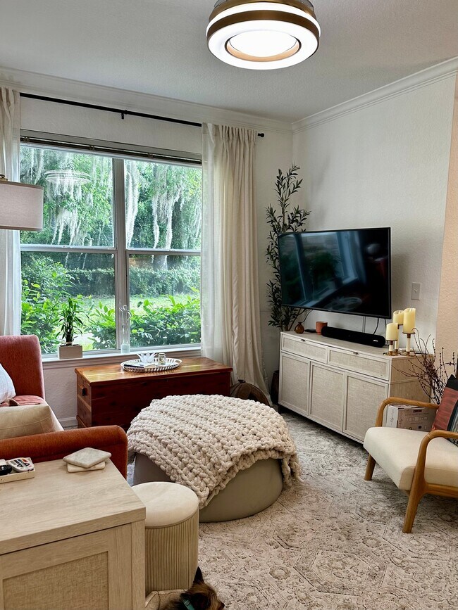 Foto del edificio - 8539 Gate Pkwy W