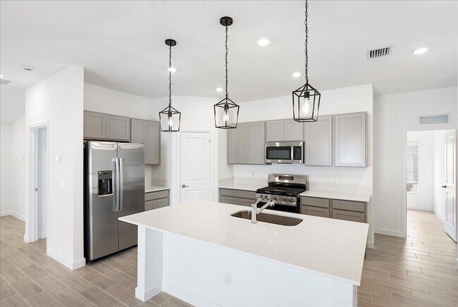 Foto del edificio - 6331 Windwood Wy