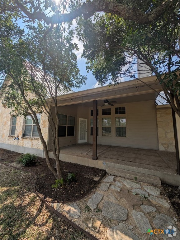 Building Photo - 110 Suncrest Dr