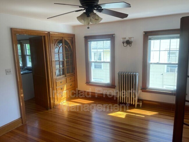 Building Photo - 42 South St