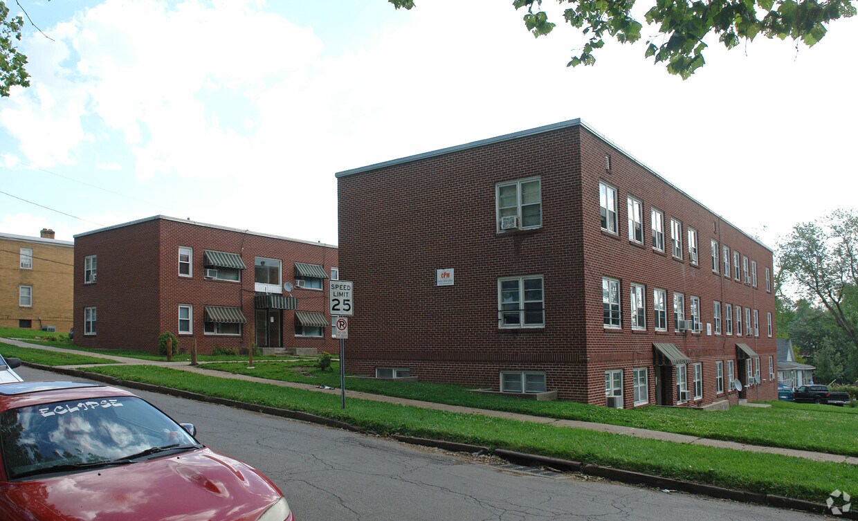 Henry Louis Apartments Apartments at 625 S 35th St Omaha, NE