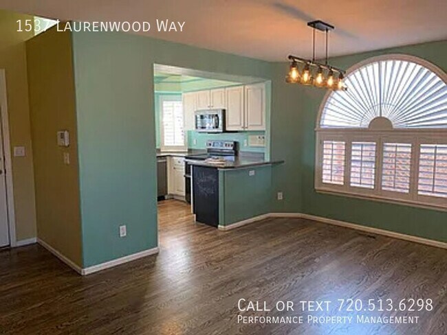 Foto del edificio - 1537 Laurenwood Way