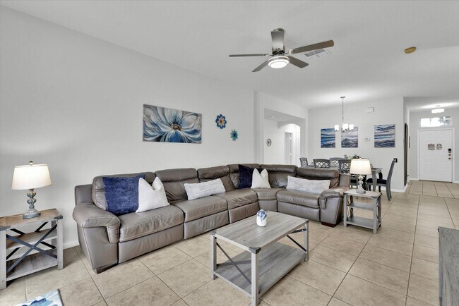 Foto del edificio - 2244 Wyndham Palms Way