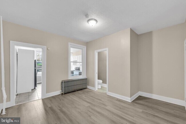 Foto del edificio - 4413 Baker St