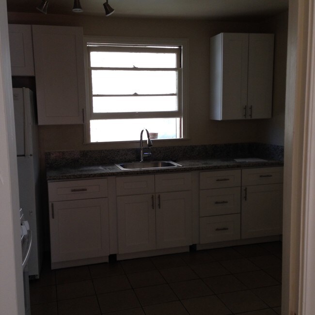Building Photo - 611 Soquel Ave