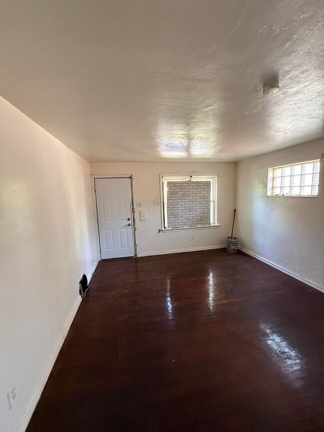 Foto del edificio - 5662 Maffitt Ave
