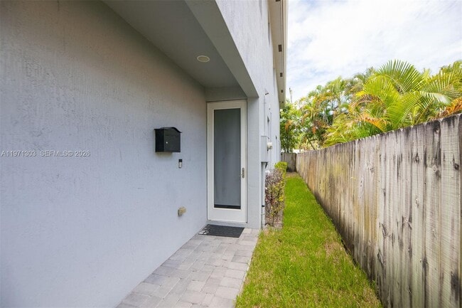 Foto del edificio - 619 SW 17th St