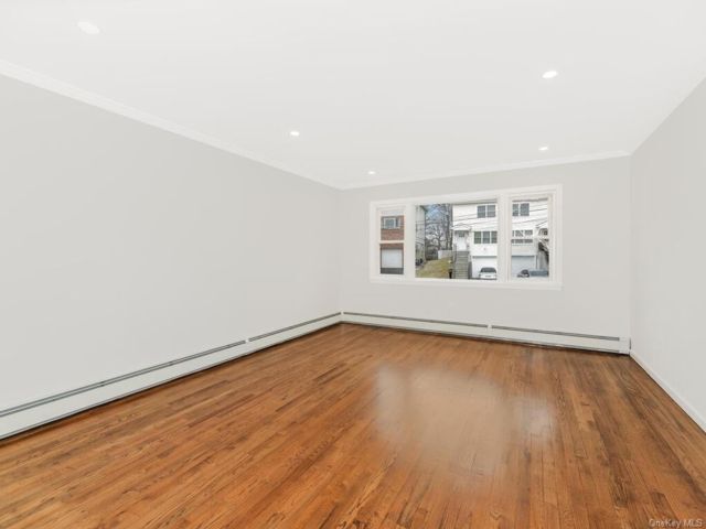 Foto del edificio - 46 Gibson Pl