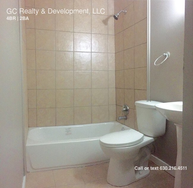Foto del edificio - 255 N Spring St