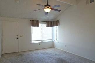 Building Photo - 6087 Montecito Cir