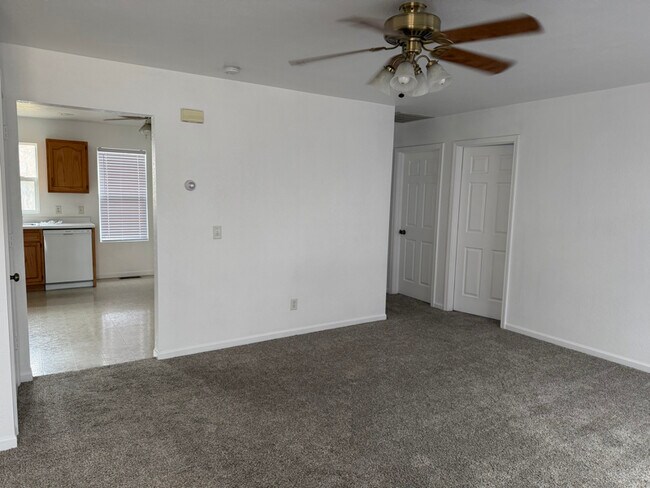 Building Photo - 56 EMS T14 Ln