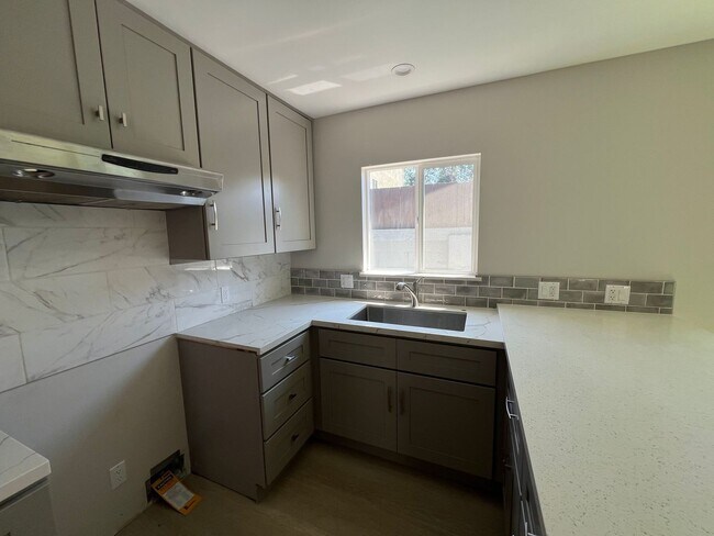 Photo - 51st Street Apartments Triplex