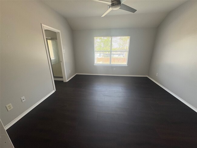 Foto del edificio - 14318 Melody Glen Ln