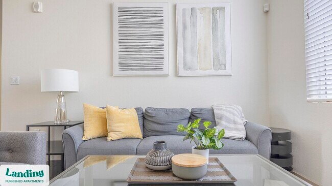 Foto del edificio - 7700 W Aspera Blvd