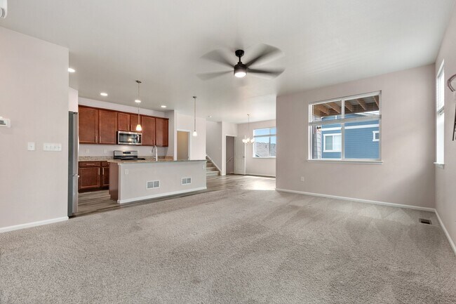 Building Photo - 4440 Cholla Trl