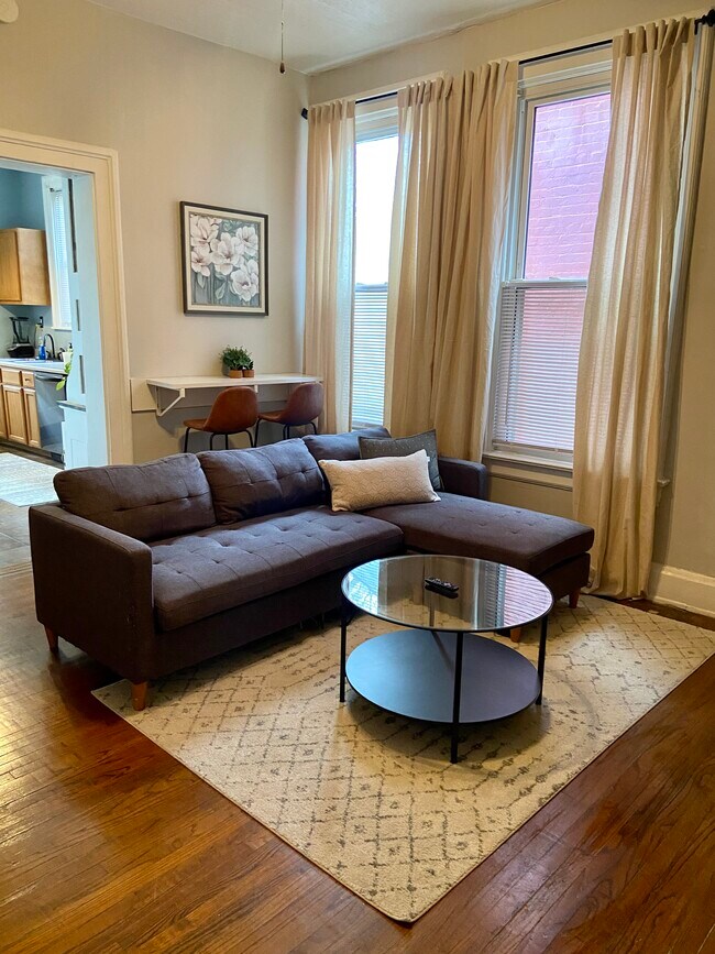 Foto del edificio - 4264 Williamson Pl