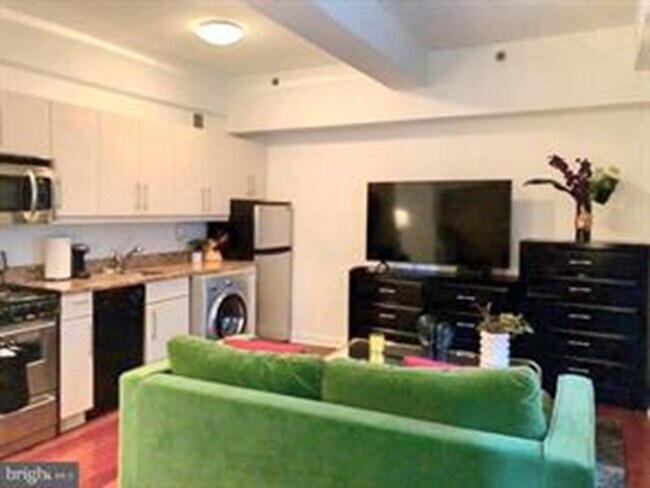 Foto del edificio - 219 S 18th St