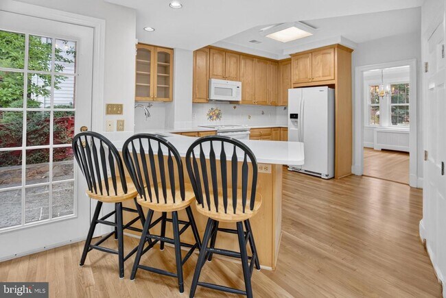 Foto del edificio - 4705 Hunt Ave
