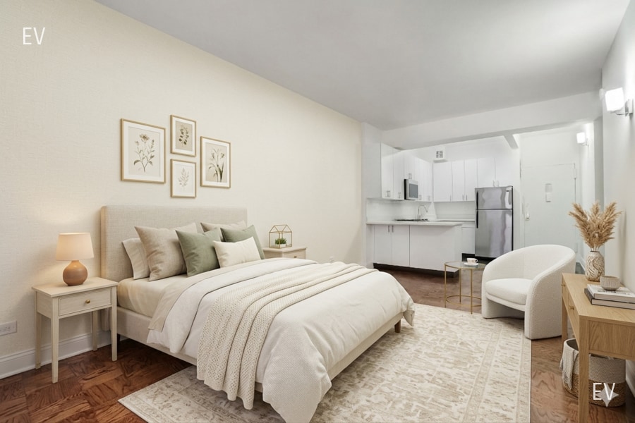 Photo - 235 W 22nd St-ev7S