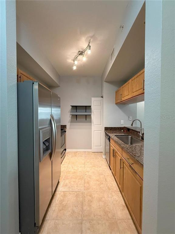 Building Photo - 1064 N Tamiami Trl