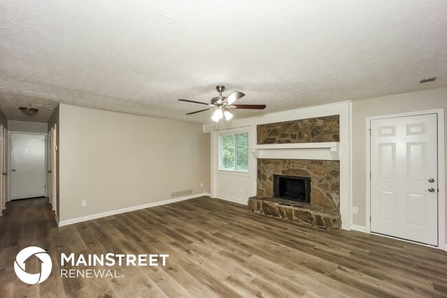 Foto del edificio - 7426 Dartmouth Ct