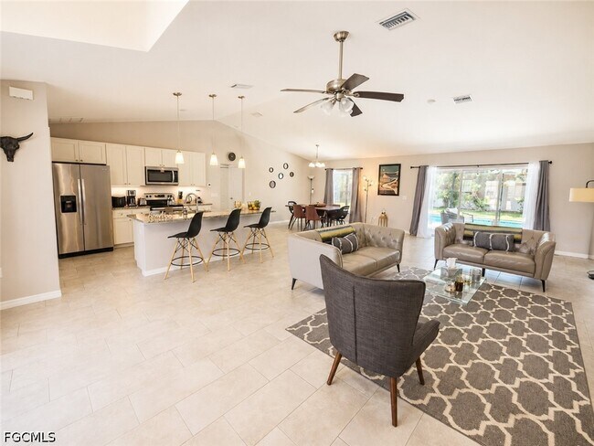 Foto del edificio - 1008 SW 33rd Terrace