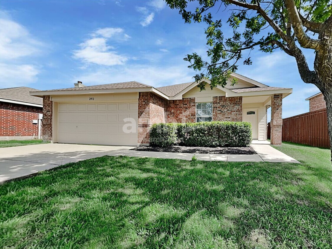 Foto principal - 2912 Mockingbird St