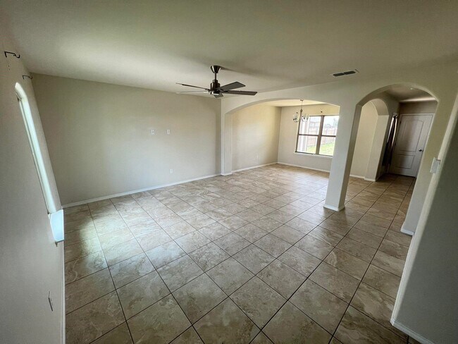 Building Photo - 1510 Port Texas Dr