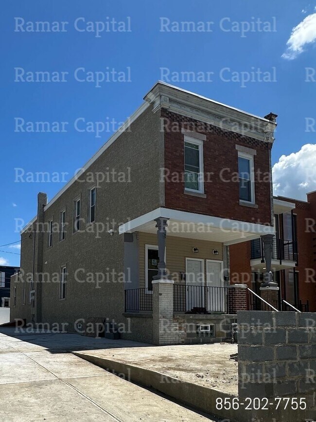 Building Photo - 1442 Princess Ave