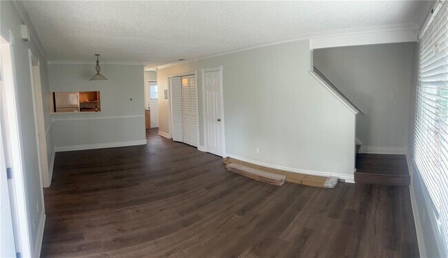 Building Photo - 440 Hemlock St