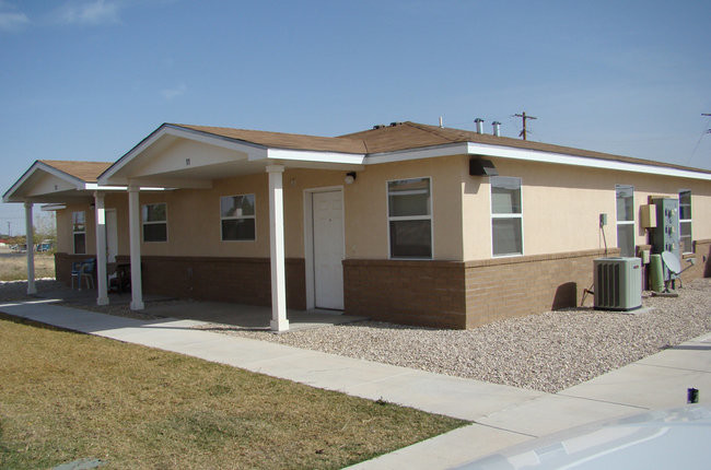 Foto principal - Carlsbad Senior Apartments