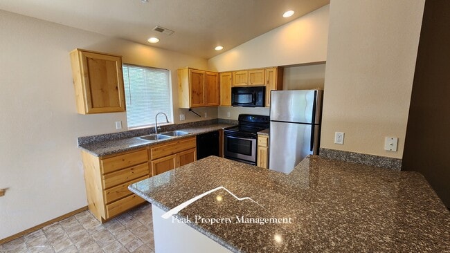 Building Photo - 210 Ascent Ct