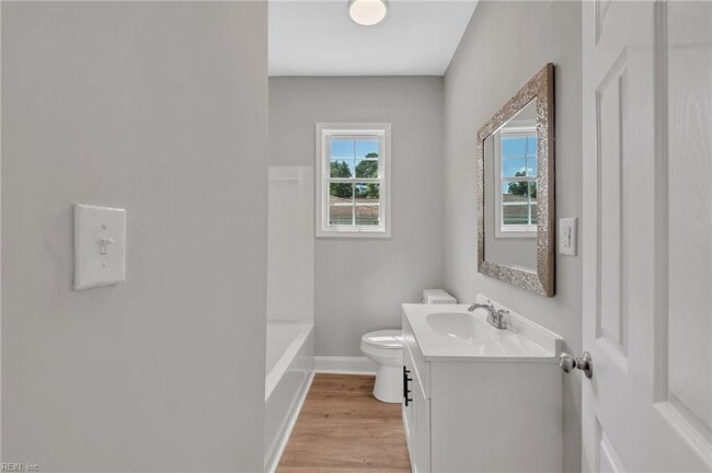 Building Photo - 3941 Omohundro Ave