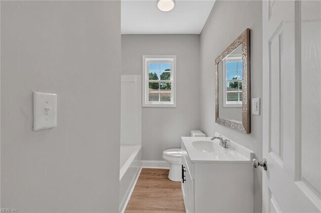 Foto del edificio - 3941 Omohundro Ave