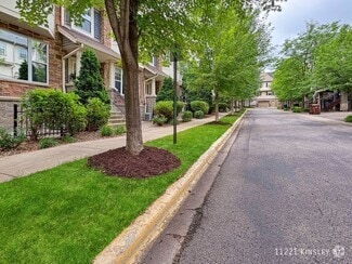 Building Photo - 11221 Kinsley St