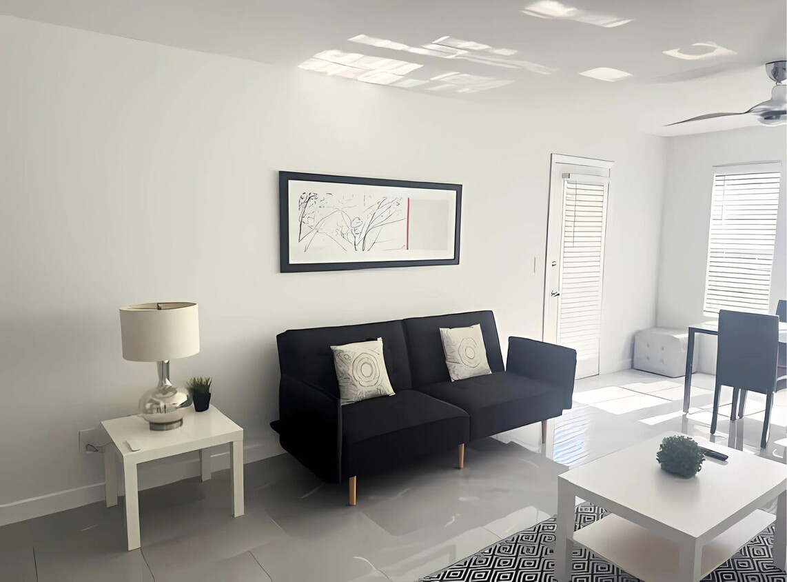 Foto principal - 11508 Westwood Blvd