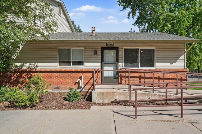 Photo - 598 S Eaton St Townhome
