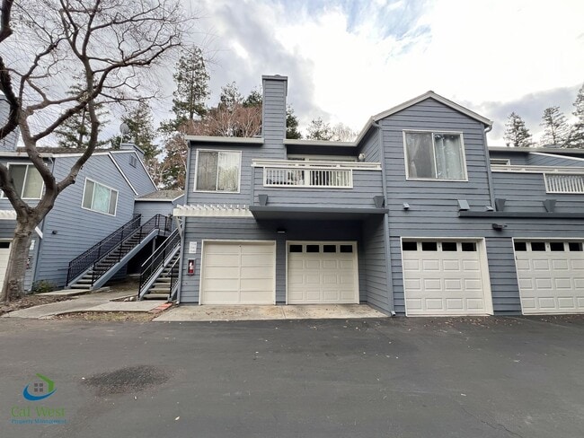 Building Photo - $2595 - Spacious 1 Bedroom, 1 Bath Condo in North San Jose!