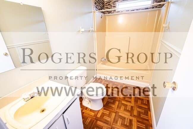 Foto del edificio - 321 Hidden Lk