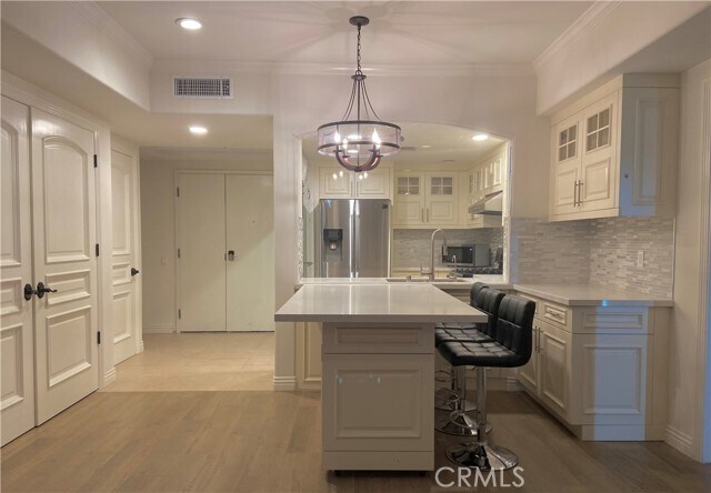 Foto del edificio - 1598 Long Beach Blvd