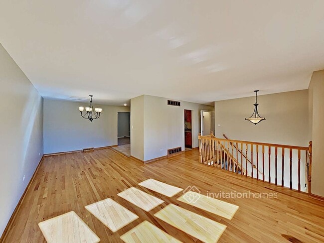 Building Photo - 13601 Cherry Ln