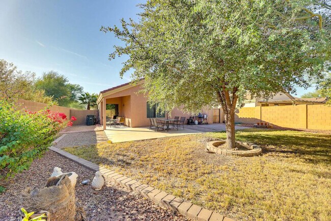 Building Photo - 1884 W CALIBERA Ct