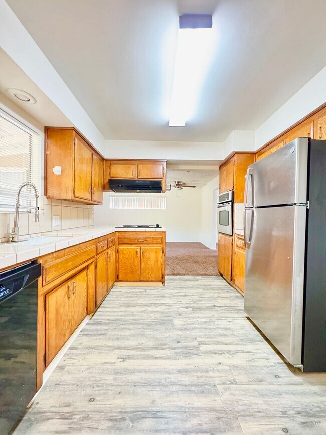 Foto del edificio - House for Rent!