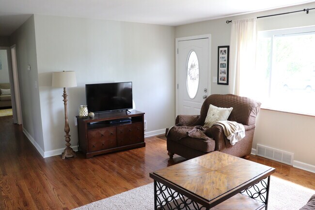 Foto del edificio - 3876 Hopper Hill Rd